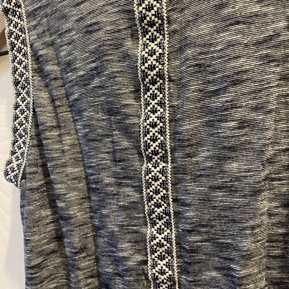 W5 Anthropologie Women's Embroidery Detail Sleeveless Top - Picture 7 of 7